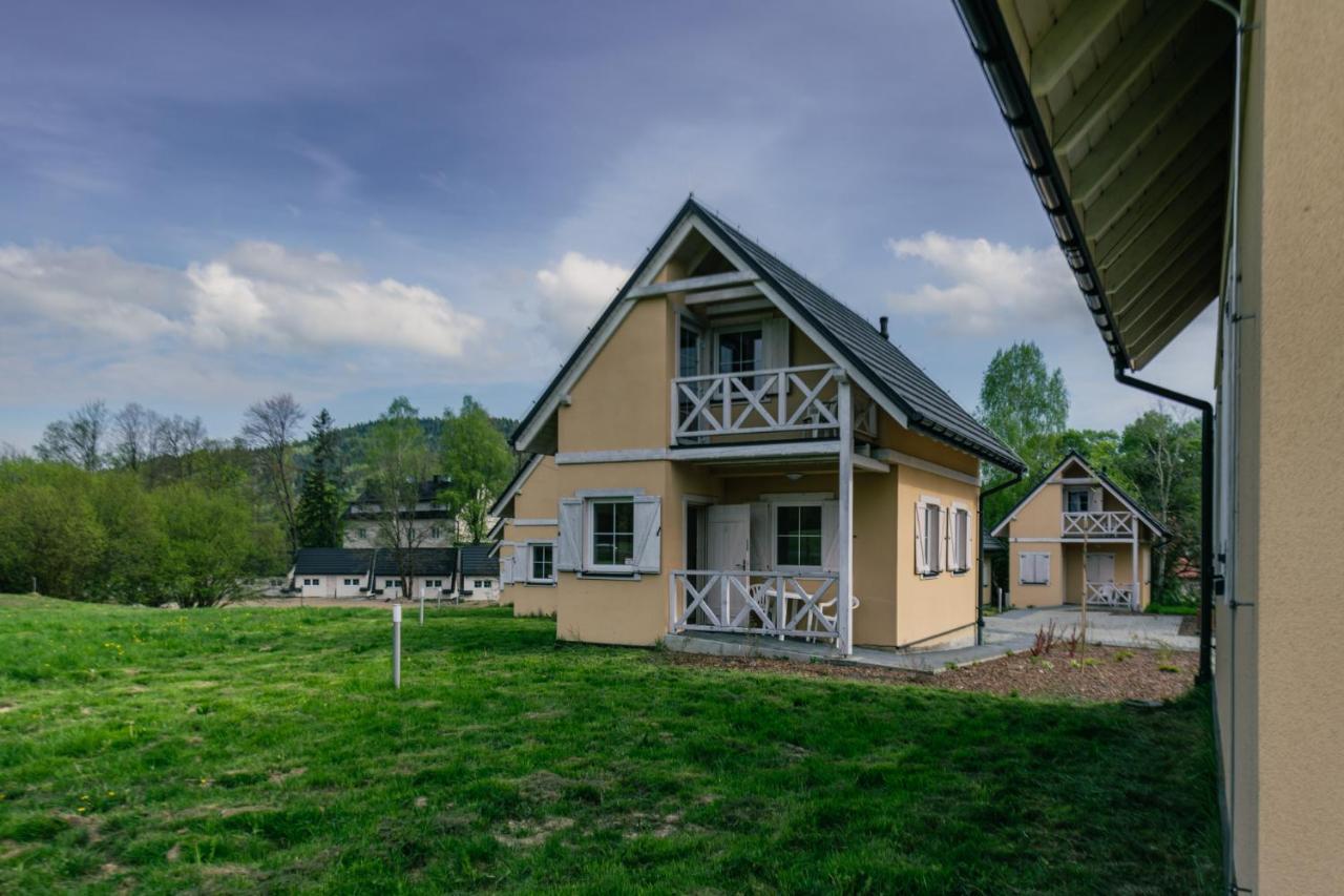 Country Club Zywiec Hotel I Domki Caloroczne Dış mekan fotoğraf